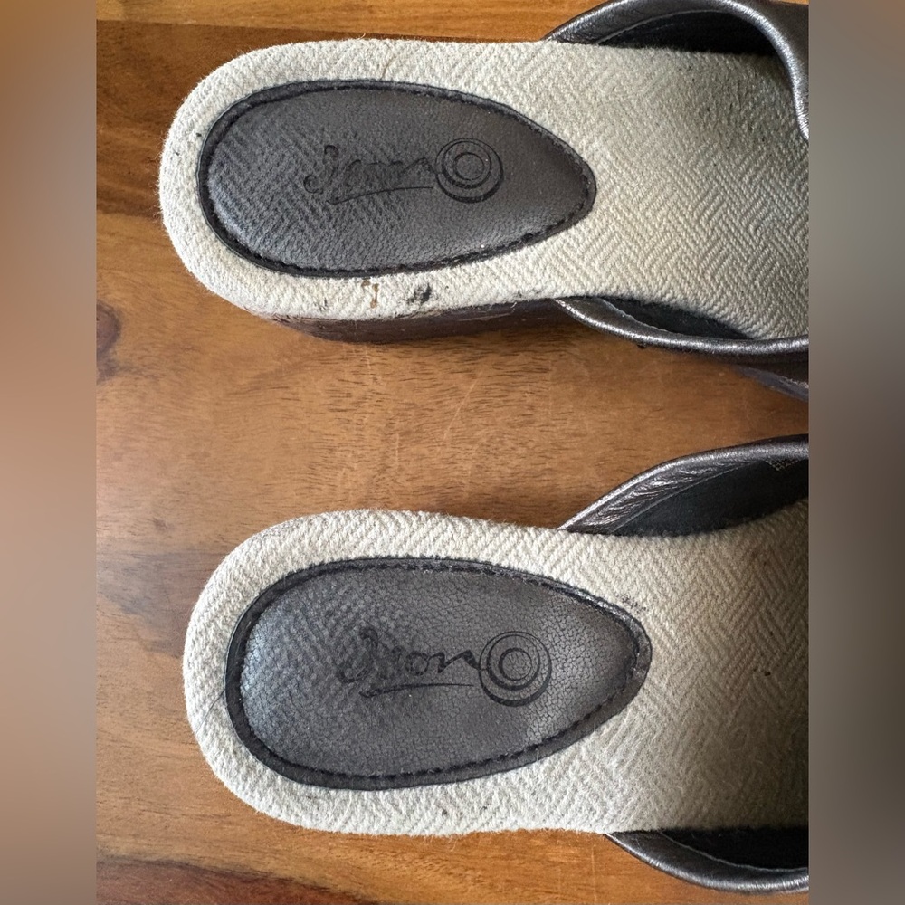 Leather Wearable Art Clogs - Picture 9 of 10